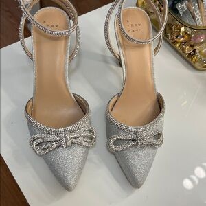 Silver pumps